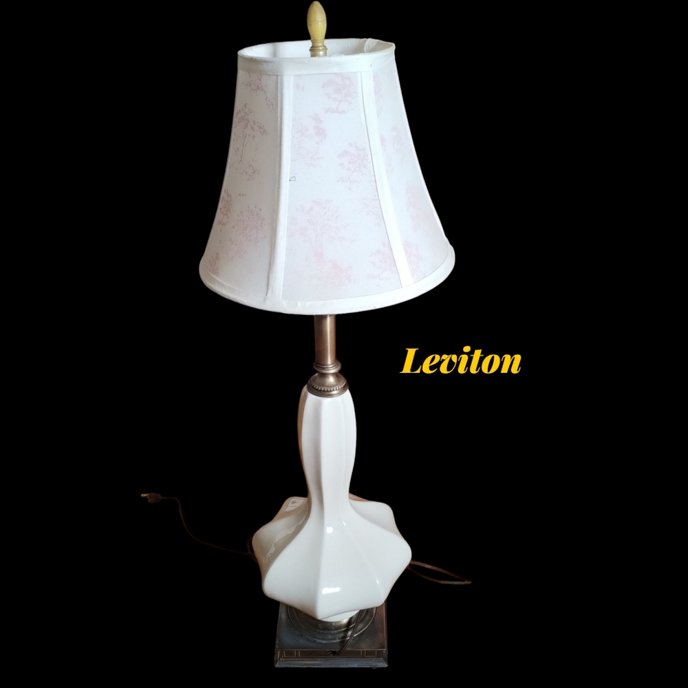 Vintage Leviton Table Lamp 32" – Brass & milk Glass Base – Made in USA